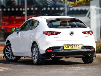 Used Mazda Mazda3 2023 for sale - 76116044: Photo 3