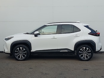 Used Toyota Yaris Cross 2023 for sale - 77986613: Photo