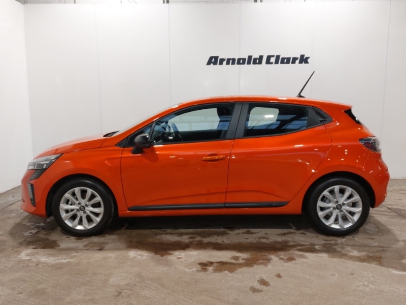 Used Renault Clio 2025 for sale - 76911977: Photo 4