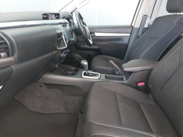 Used Toyota Hilux 2023 for sale - 76116043: Photo 5