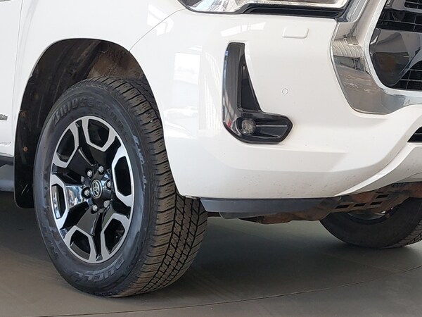 Used Toyota Hilux 2023 for sale - 76116043: Photo 9