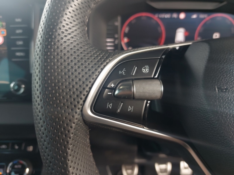 Used Skoda Karoq 2024 for sale - 76749446: Photo 10