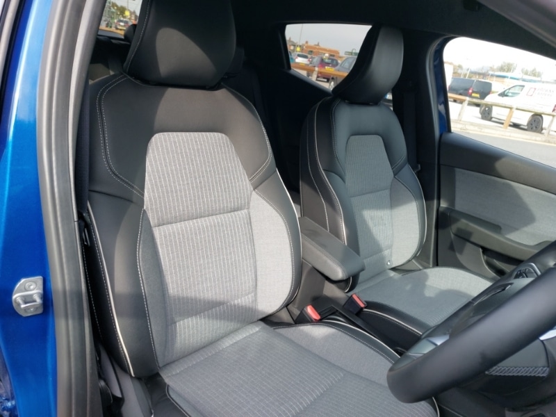 Used Renault Clio 2024 for sale - 77852065: Photo 10