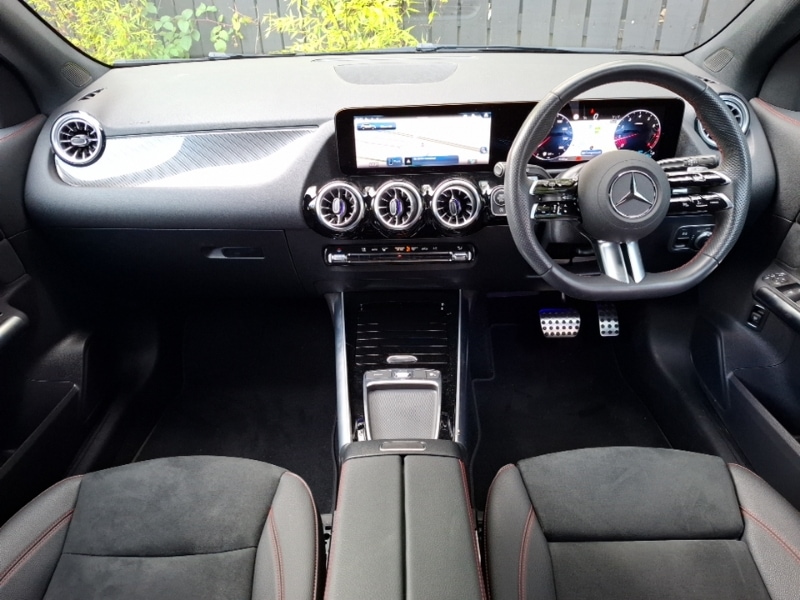 Used Mercedes-Benz GLA 2024 for sale - 76915792: Photo 2