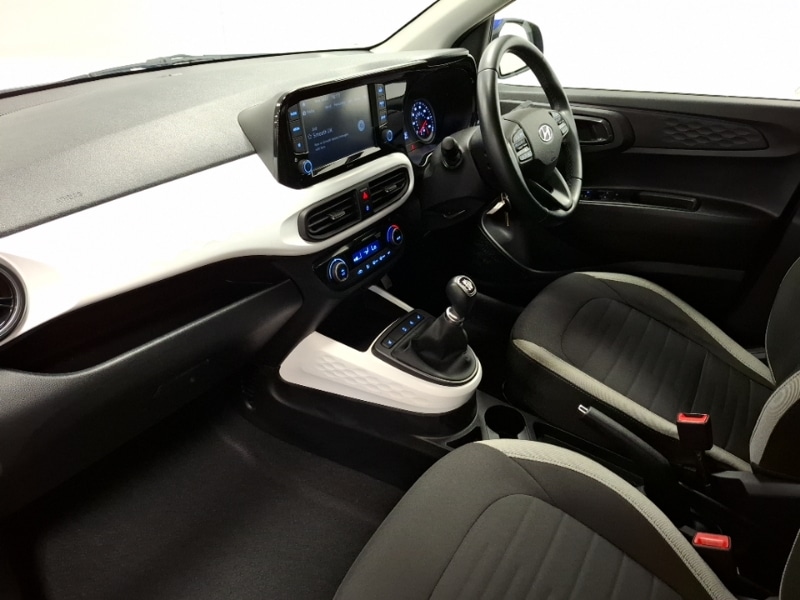 Used Hyundai i10 2022 for sale - 77891942: Photo 5