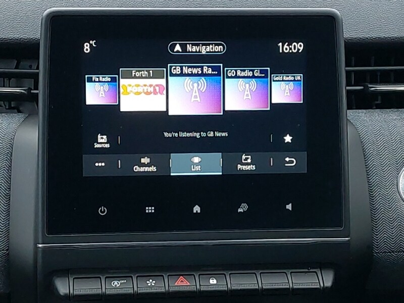 Used Renault Clio 2024 for sale - 77985680: Photo 11