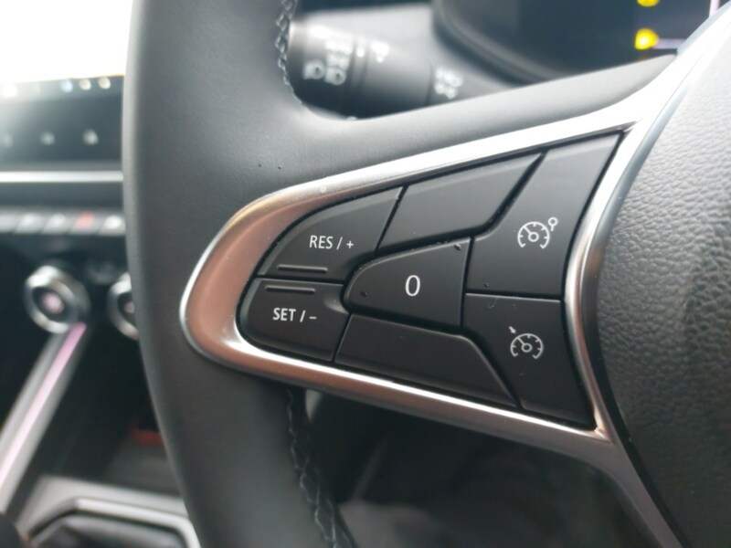 Used Renault Clio 2024 for sale - 77985680: Photo 12