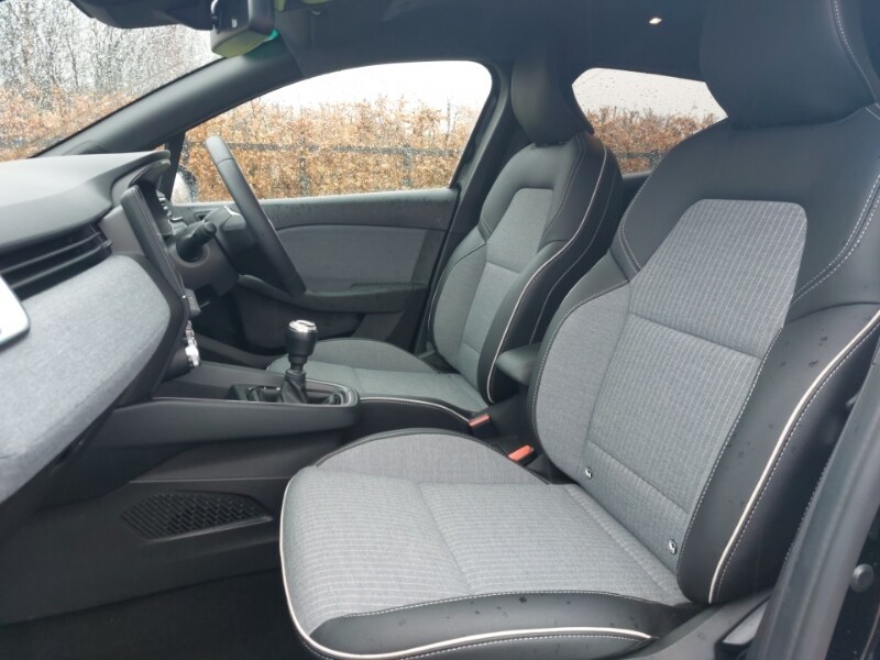 Used Renault Clio 2024 for sale - 77985680: Photo 5