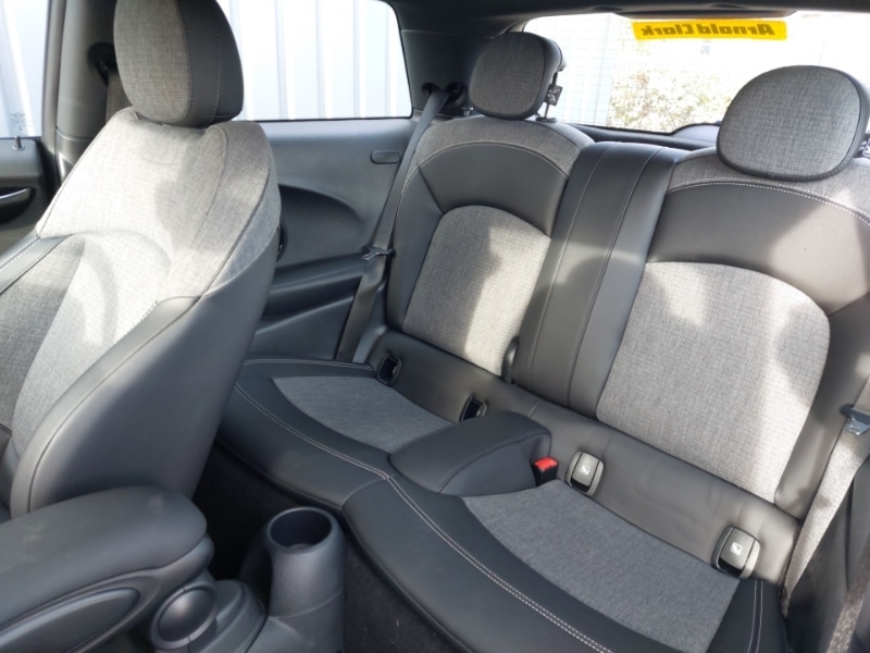 Used MINI Hatch 2023 for sale - 76414236: Photo 6