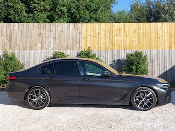 Used BMW 5 Series 2023 for sale - 75686435: Photo