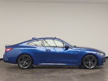 Used BMW 4 Series 2022 for sale - 77081123: Photo