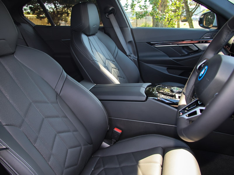 Used BMW 5 Series 2024 for sale - 77531537: Photo 11