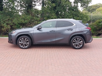 Used Lexus UX 2023 for sale - 76983744: Photo