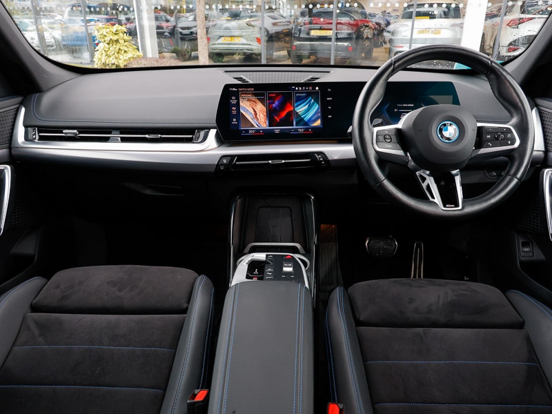 Used BMW iX1 2023 for sale - 76833846: Photo 2