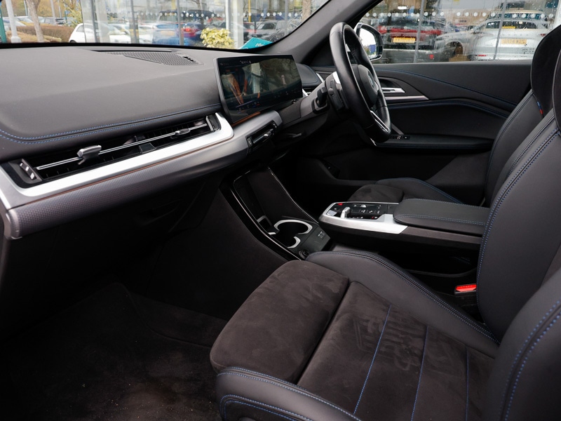 Used BMW iX1 2023 for sale - 76833846: Photo 5