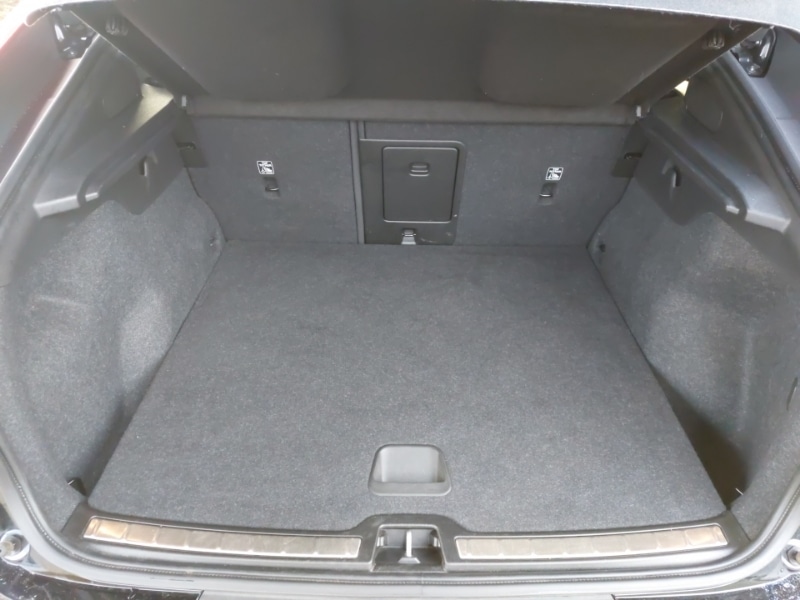 Used Volvo C40 2022 for sale - 76456358: Photo 8