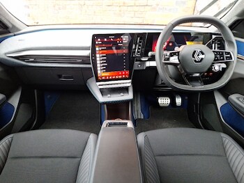 Used Renault Scenic E-Tech 2025 for sale - 77449109: Photo