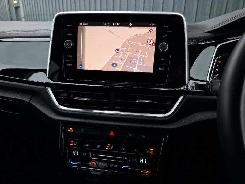 Used Volkswagen T-Roc 2024 for sale - 77648731: Photo 11