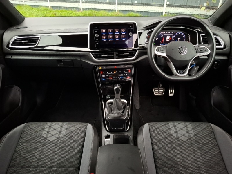 Used Volkswagen T-Roc 2024 for sale - 77648731: Photo 2