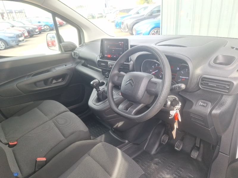 Used Citroen Berlingo 2024 for sale - 77790957: Photo 2