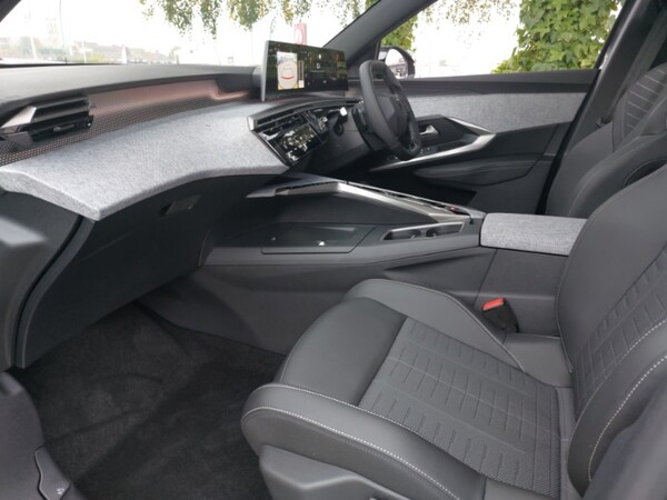 Used Peugeot 5008 2025 for sale - 76269396: Photo 5