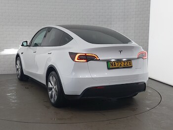 Used Tesla Model Y 2022 for sale - 77752286: Photo