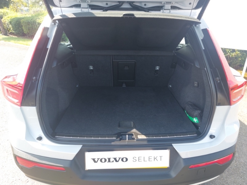 Used Volvo XC40 2022 for sale - 76365847: Photo 8
