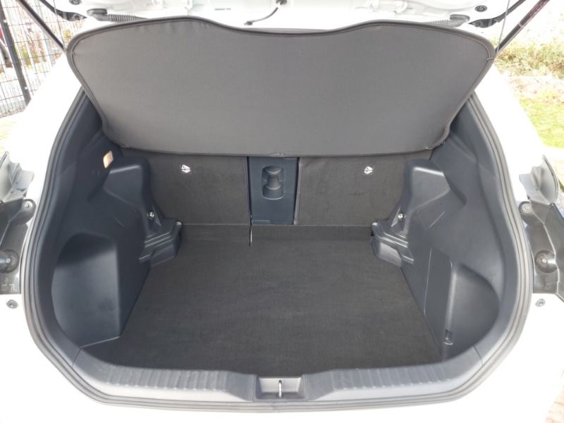 Used Toyota Yaris Cross 2022 for sale - 76898166: Photo 8