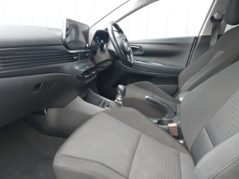 Used Hyundai i20 2023 for sale - 76688299: Photo 5