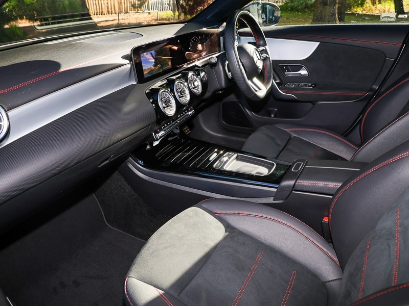 Used Mercedes-Benz CLA 2024 for sale - 76668853: Photo 5