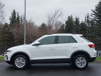 Used Volkswagen T-Roc 2023 for sale - 77509416: Photo