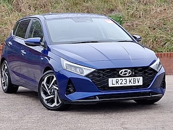 Used Hyundai i20 2023 for sale - 77043854: Photo