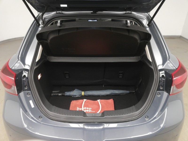 Used Mazda Mazda2 2022 for sale - 77986927: Photo 8