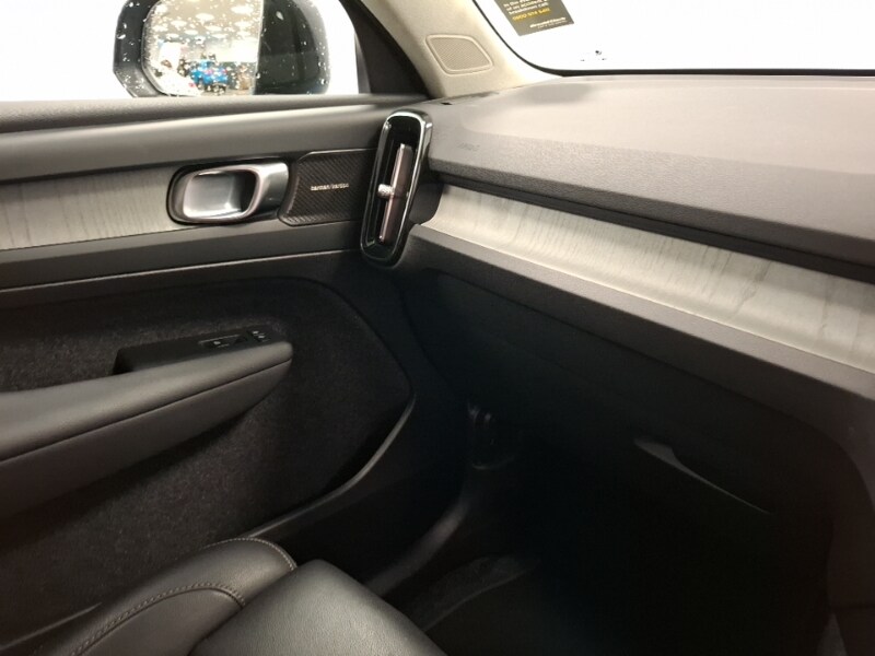 Used Volvo XC40 2024 for sale - 77924628: Photo 11