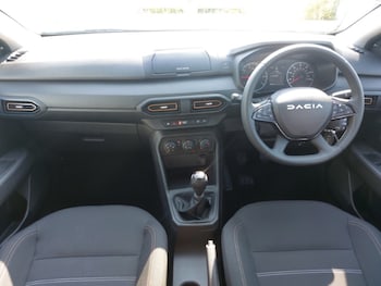 Used Dacia Sandero Stepway 2023 for sale - 75640374: Photo