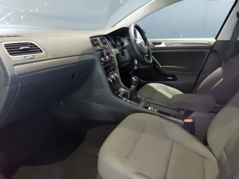 Used Volkswagen Golf 2019 for sale - 76426897: Photo 5