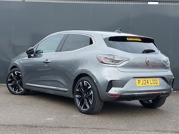 Used Renault Clio 2024 for sale - 77912026: Photo