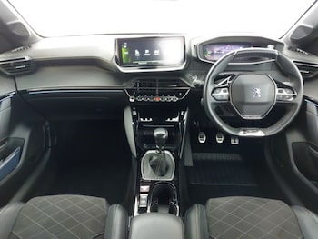 Used Peugeot 208 2021 for sale - 76220972: Photo 2