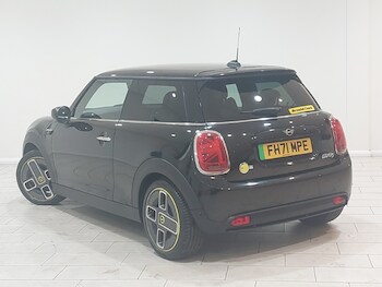 Used MINI Hatch 2021 for sale - 77495554: Photo