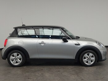 Used MINI Hatch 2023 for sale - 77876855: Photo