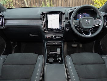 Used Volvo XC40 2024 for sale - 75663657: Photo