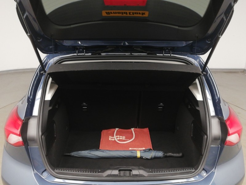 Used Ford Focus 2021 for sale - 76427025: Photo 8