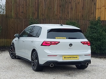 Used Volkswagen Golf 2024 for sale - 77955338: Photo