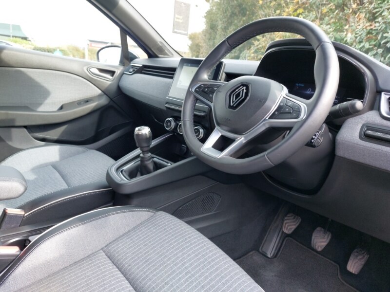 Used Renault Clio 2024 for sale - 77987447: Photo 11