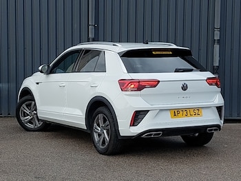 Used Volkswagen T-Roc 2023 for sale - 77325468: Photo