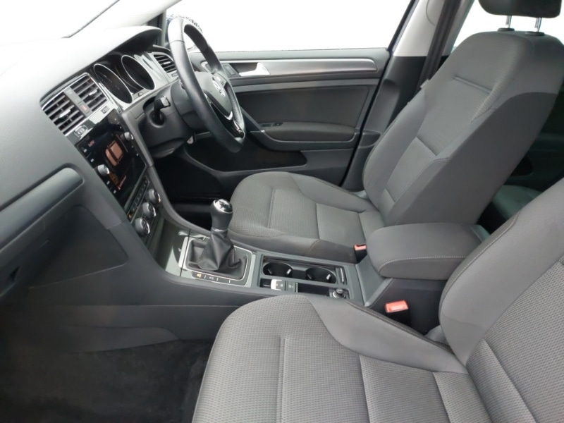 Used Volkswagen Golf 2020 for sale - 76544014: Photo 5