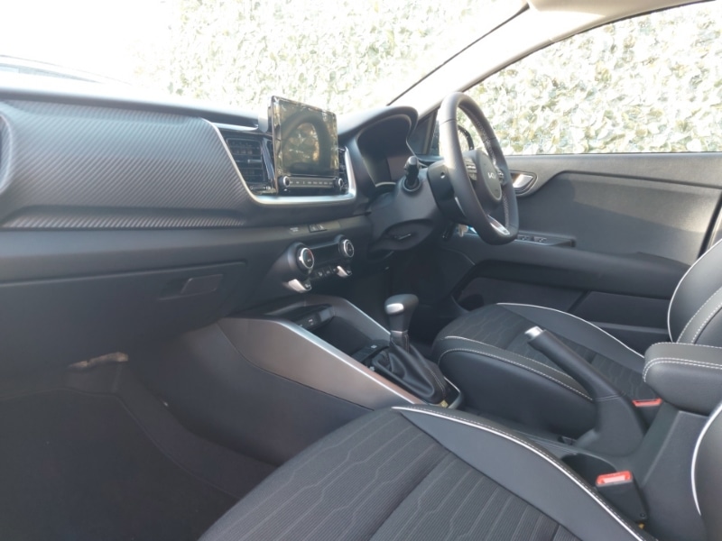 Used Kia Stonic 2025 for sale - 77767747: Photo 4