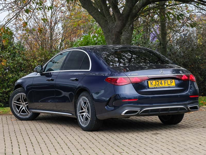 Used Mercedes-Benz E Class 2024 for sale - 76920521: Photo 3