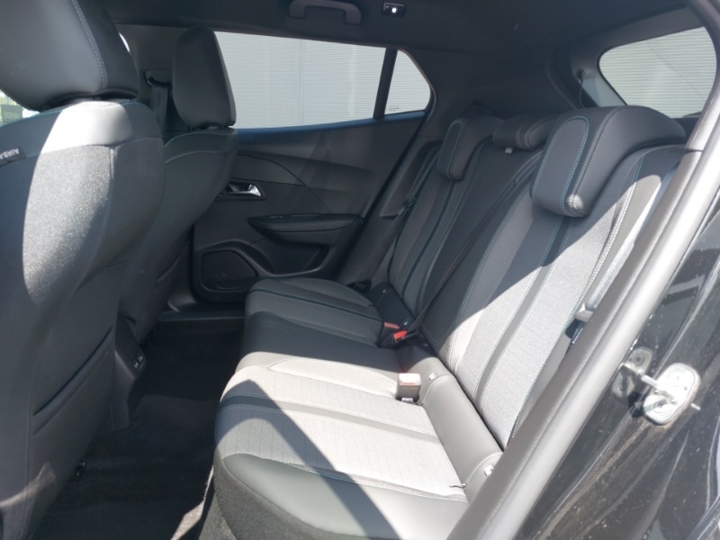 Used Peugeot 2008 2023 for sale - 76365989: Photo 6