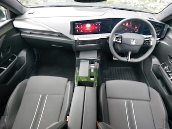 Used Vauxhall Astra 2024 for sale - 75429425: Photo